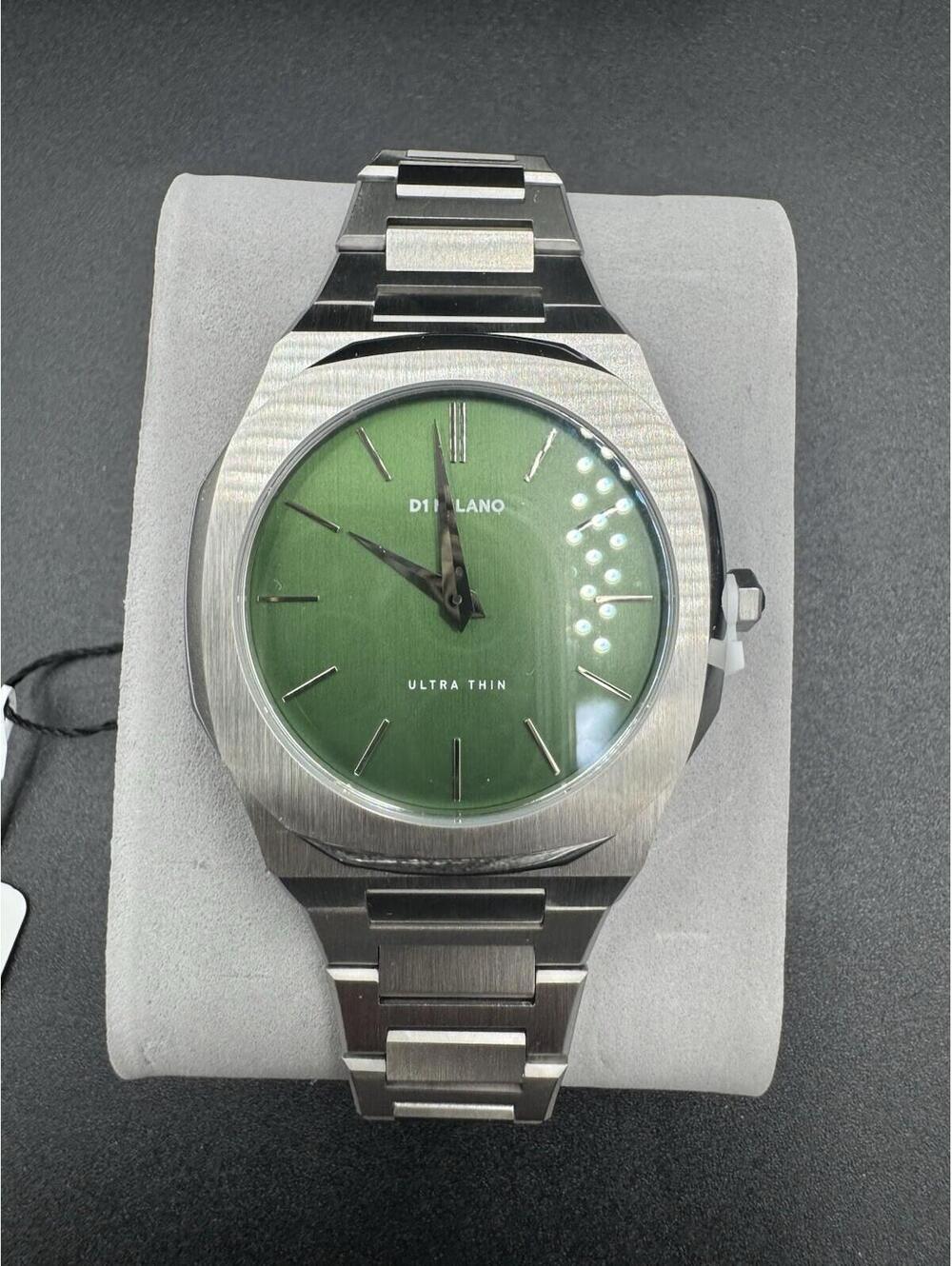 D1 Milano Quartz Watch Ultra Thin d1-utbj06 - Brand New with tags and box Steel